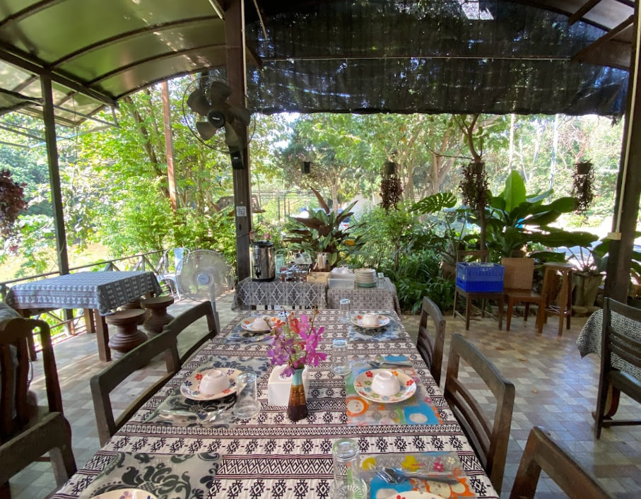 ร้านอาหารระเบียงช้าง Elephant Terrace Restaurant, Chiang Mai