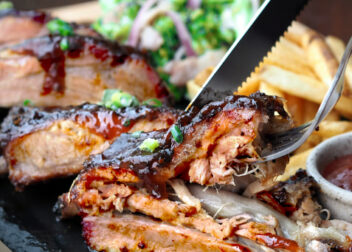 Hungry Wolf's Steak & Ale-House