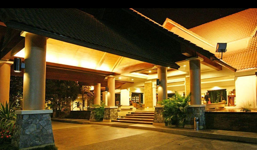 Laluna Hotel and Resort