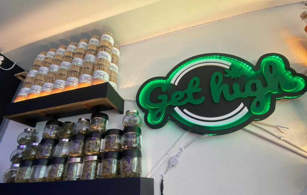 Get High Aonang ( Weed Shop ), Krabi