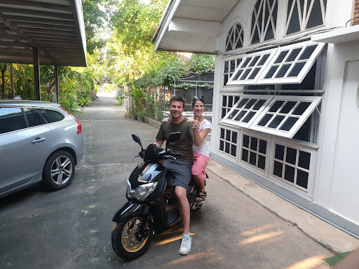 Nature Home Guesthouse & 9AM.--6PM. Scooter Rental Ayutthaya เช่ามอเตอร์ไซค์ อยุธยา