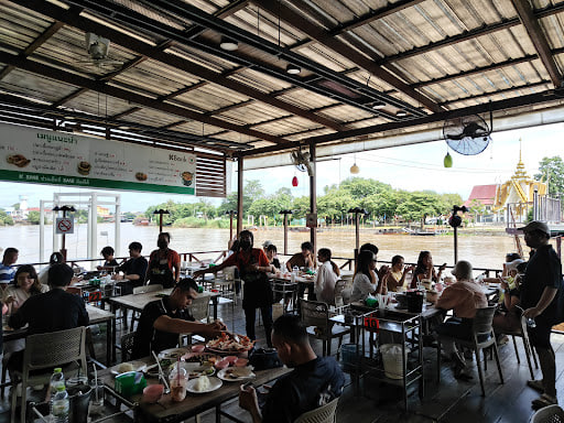 Baan Mai Rim Num AYUTTHAYA